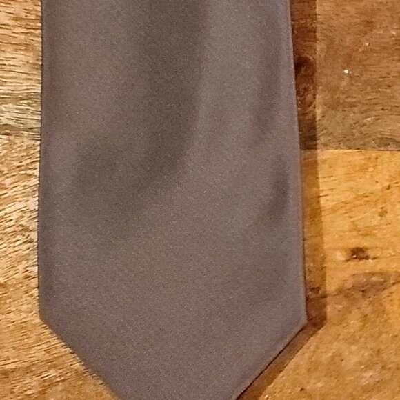 Classic Brown Necktie - Picture 1 of 4